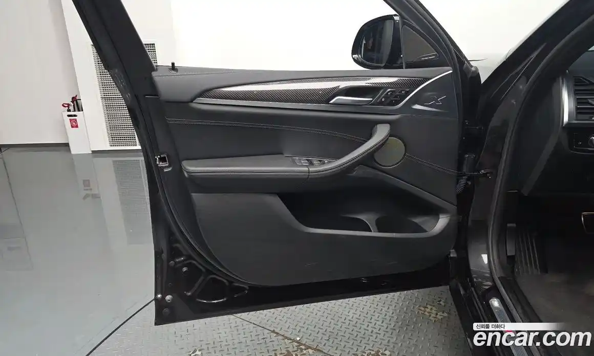 BMW X4 2023 2.0 гидро, фото 13