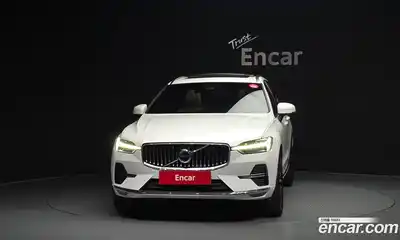 Volvo XC60 2023 2.0 автомат (гидро), миниатюра 3
