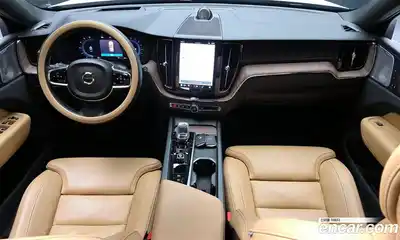 Volvo XC60 2023 2.0 автомат (гидро), миниатюра 10