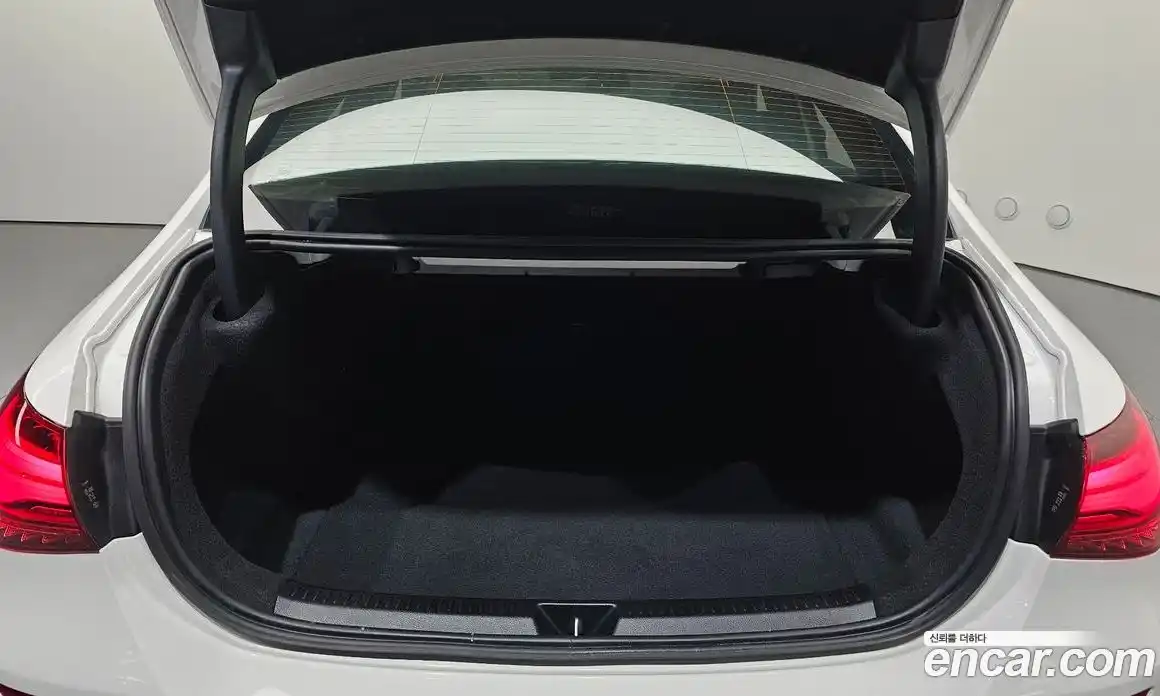 Mercedes-Benz A-Class 2024 2.0 гидро, фото 22