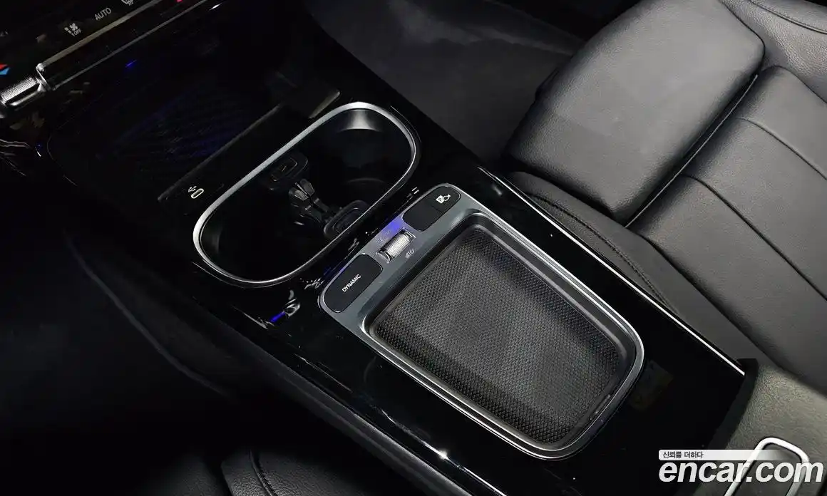 Mercedes-Benz A-Class 2024 2.0 гидро, фото 23