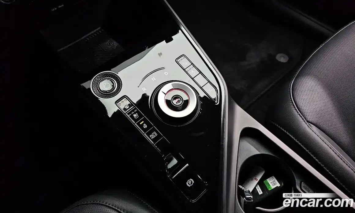 Kia Niro 2023 0.2 автомат (гидро), фото 12