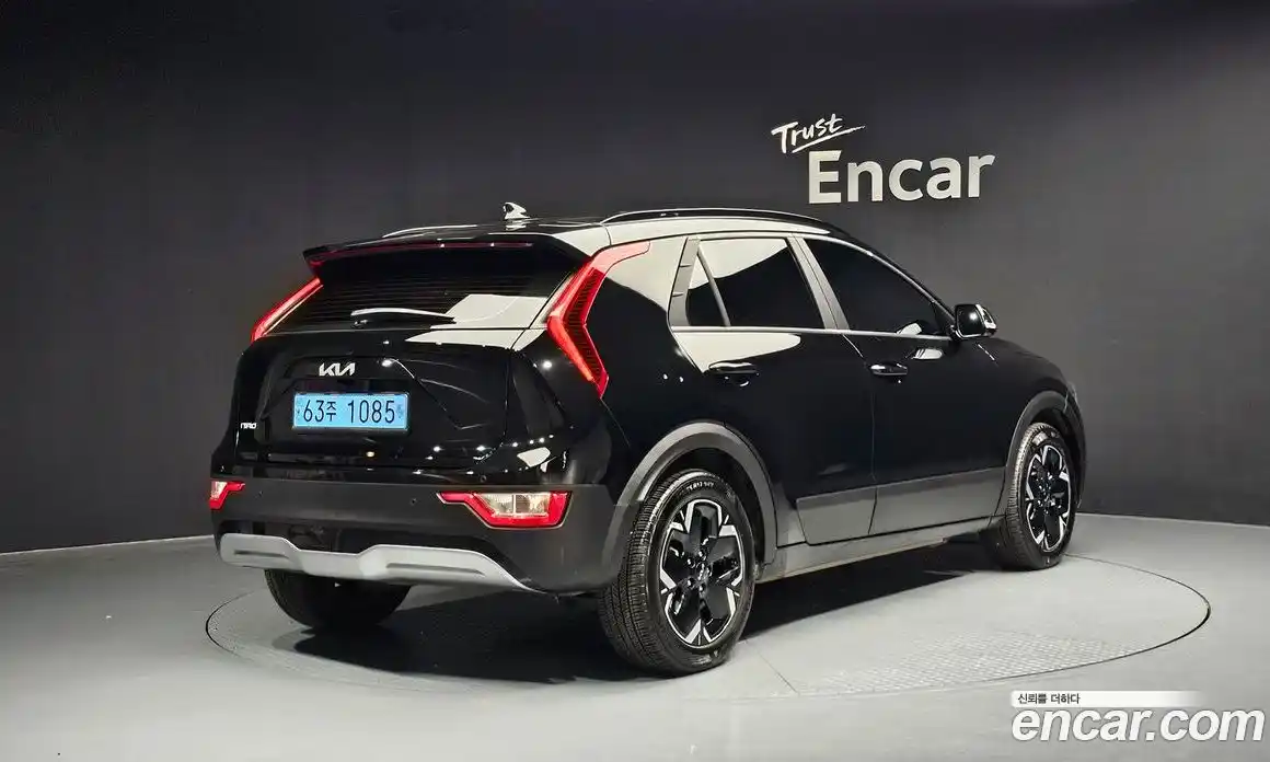 Kia Niro 2023 0.2 автомат (гидро), фото 2