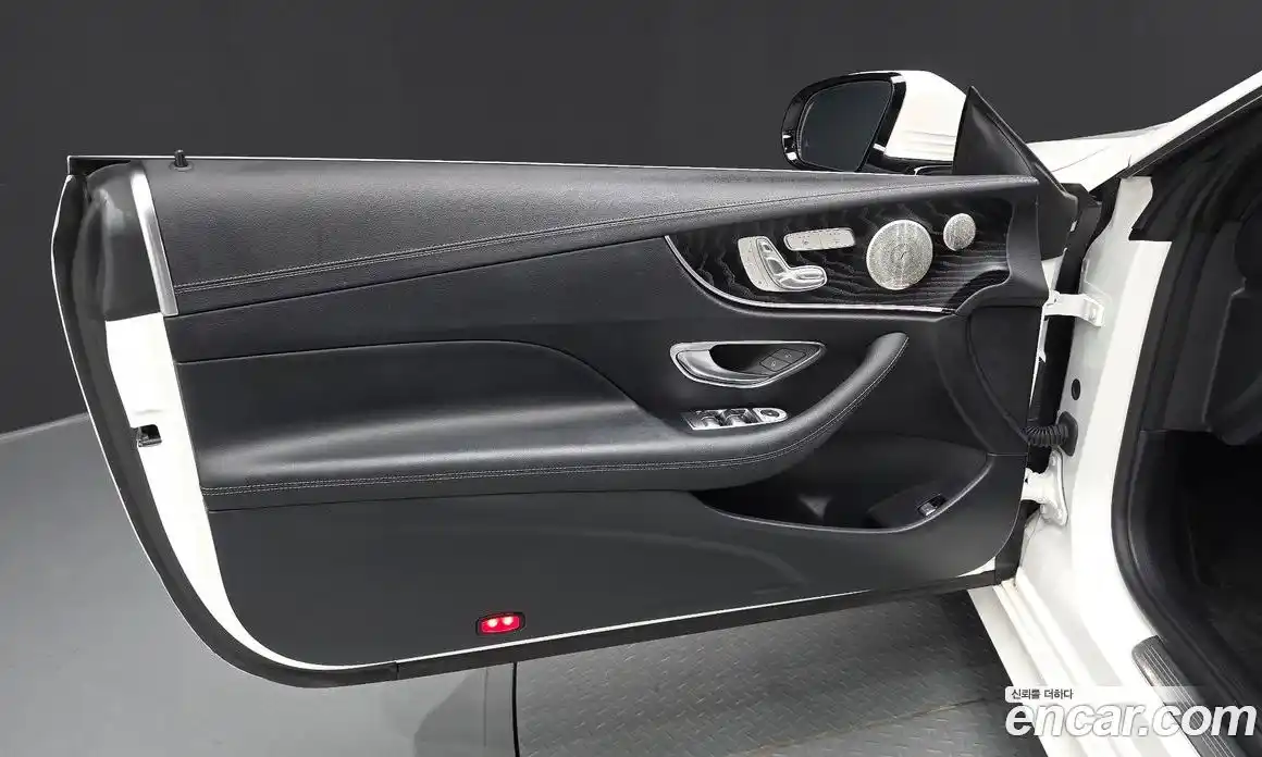 Mercedes-Benz E-Class 2022 2.0 гидро, фото 14