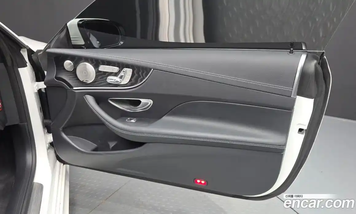 Mercedes-Benz E-Class 2022 2.0 гидро, фото 15