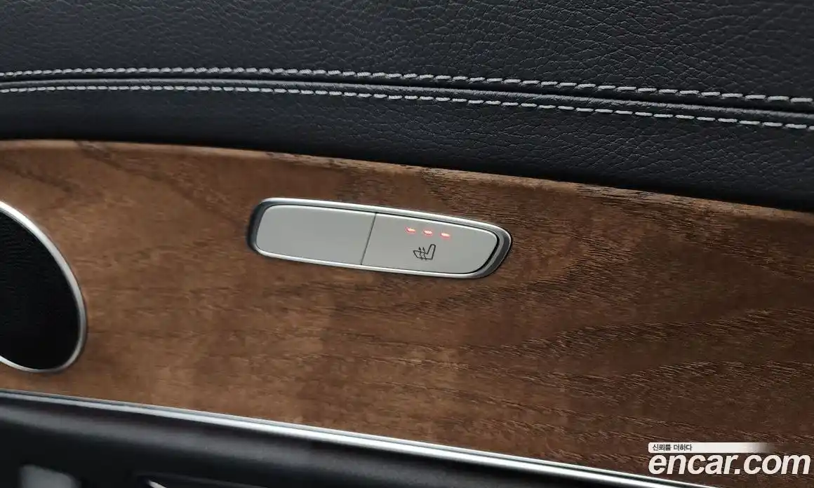 Mercedes-Benz E-Class 2023 2.0 гидро, фото 24