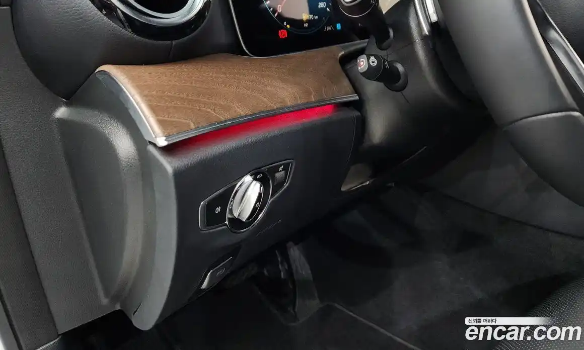 Mercedes-Benz E-Class 2023 2.0 гидро, фото 29