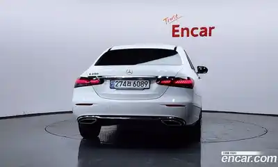Mercedes-Benz E-Class 2023 2.0 гидро, миниатюра 3