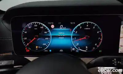 Mercedes-Benz E-Class 2023 2.0 гидро, миниатюра 10