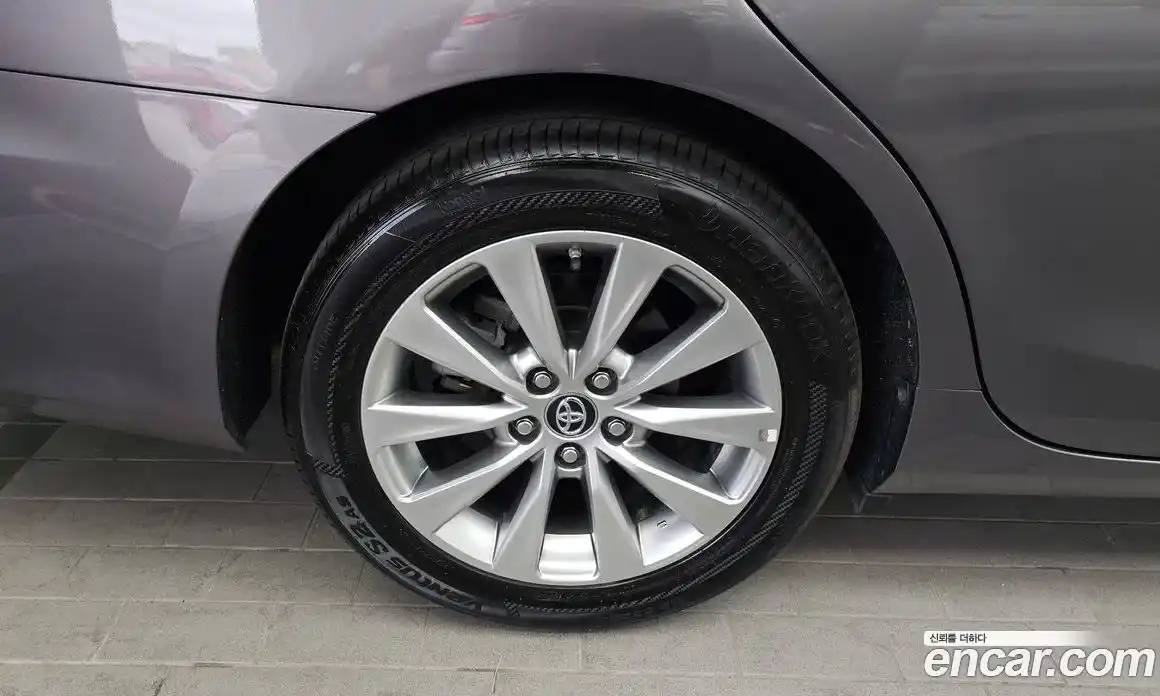Toyota Camry 2017 2.5 гидро, фото 5