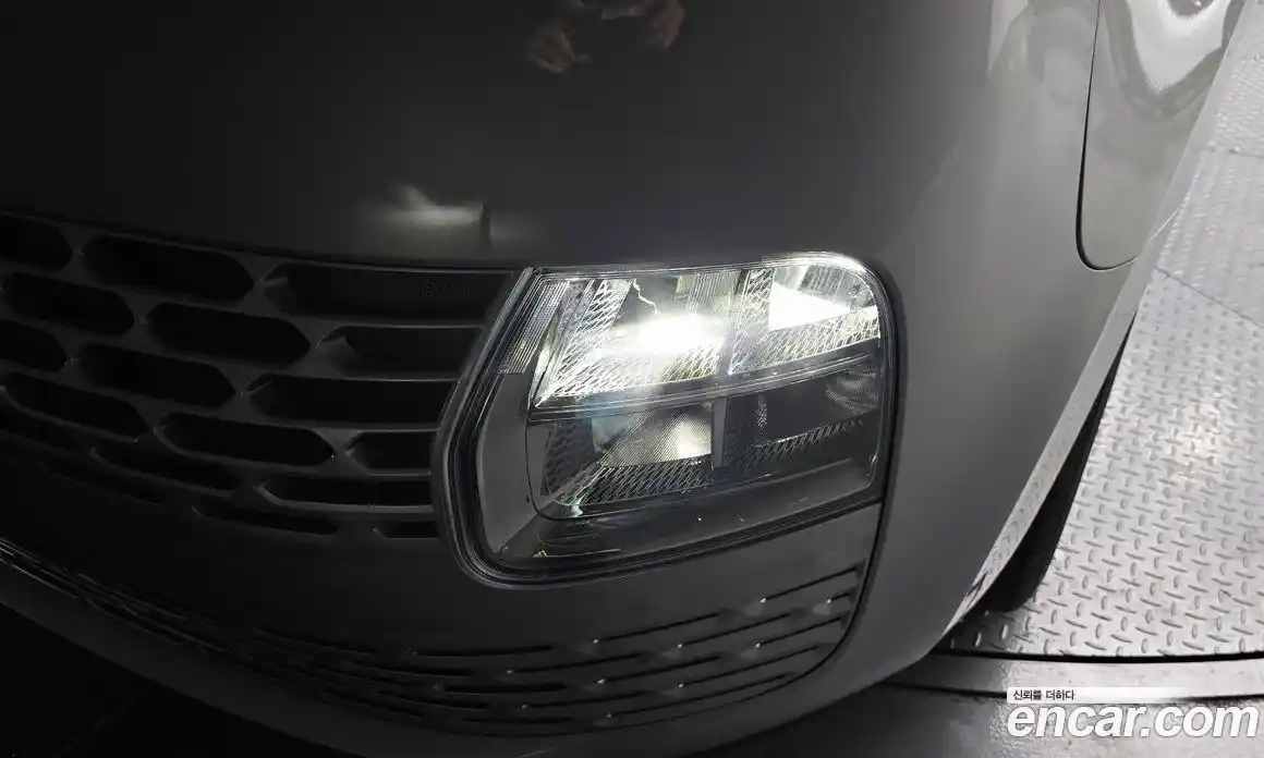 Hyundai Staria 2022 3.5 гидро, фото 8