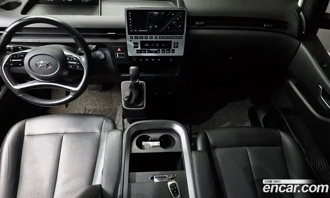Hyundai Staria 2022 3.5 гидро, фото 10