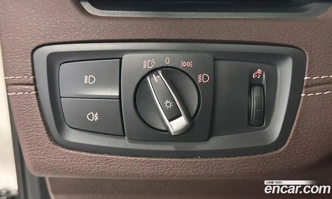 BMW X1 2021 2.0 автомат (гидро), фото 15