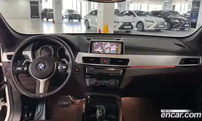 BMW X1 2021 2.0 автомат (гидро), миниатюра 7