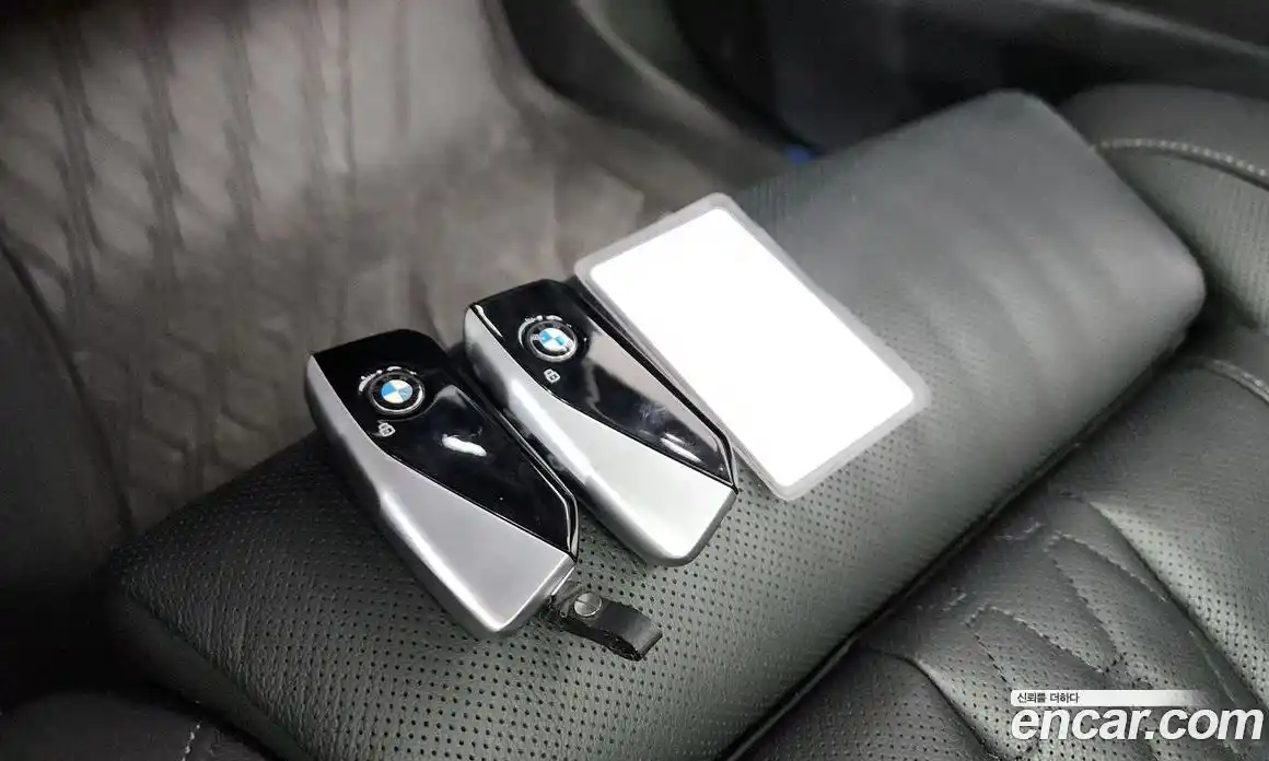 BMW X7 2023 3.0 гидро, фото 17