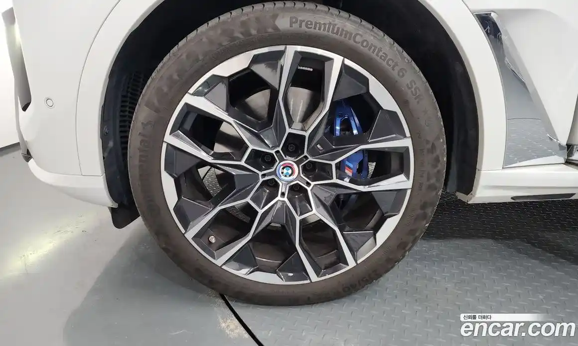 BMW X7 2023 3.0 гидро, фото 5