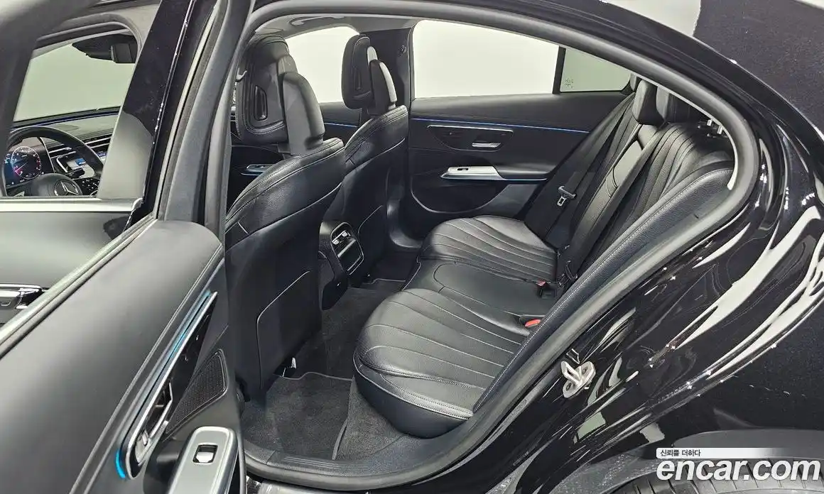 Mercedes-Benz E-Class 2024 2.0 гидро, фото 11