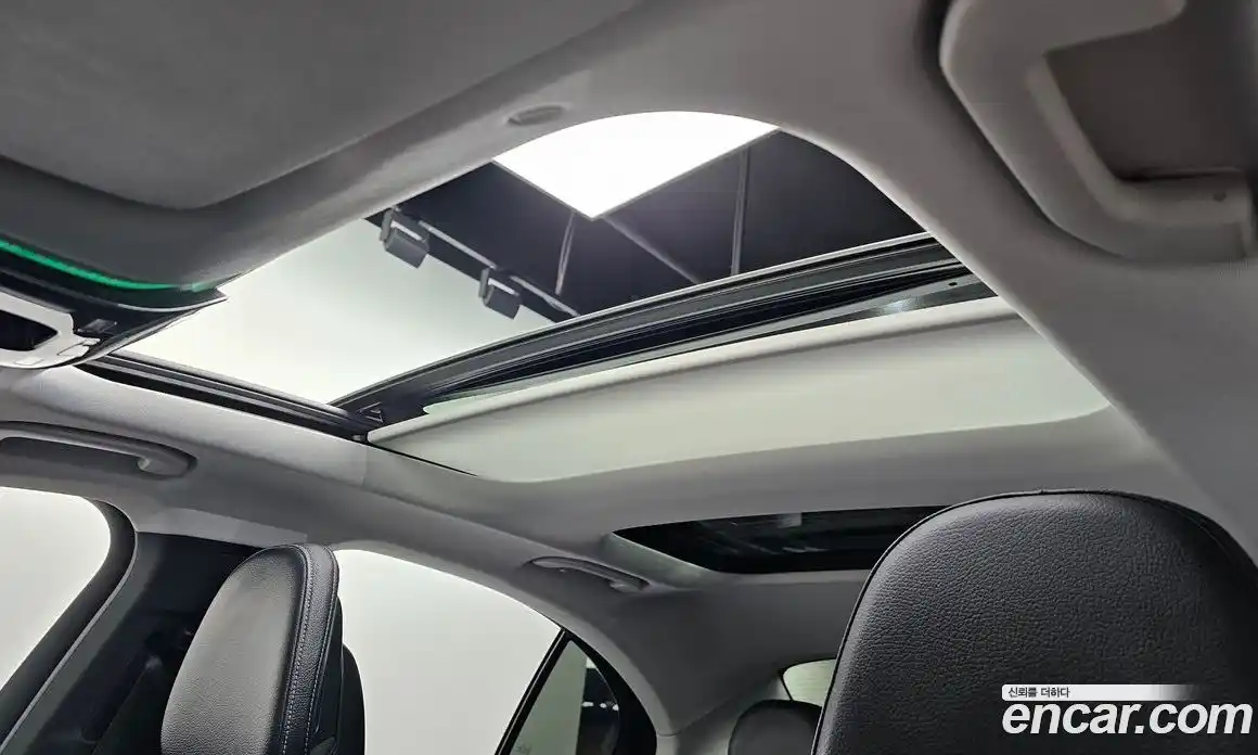 Mercedes-Benz E-Class 2024 2.0 гидро, фото 19