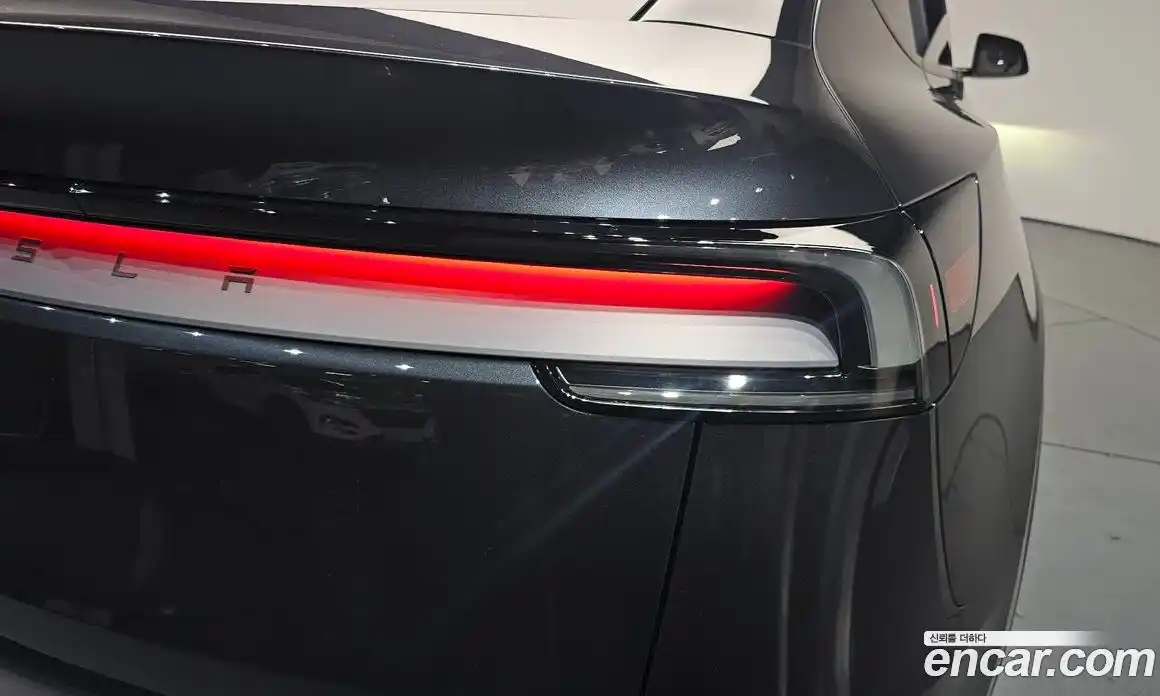 Tesla Model Y 2025 0.2 гидро, фото 8
