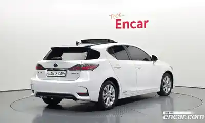 Lexus CT200h 2015 1.8 гидро, миниатюра 2