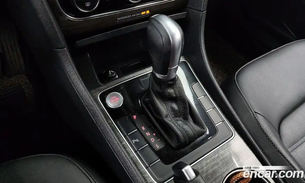 Volkswagen Passat 2018 2.0 автомат (гидро), фото 12