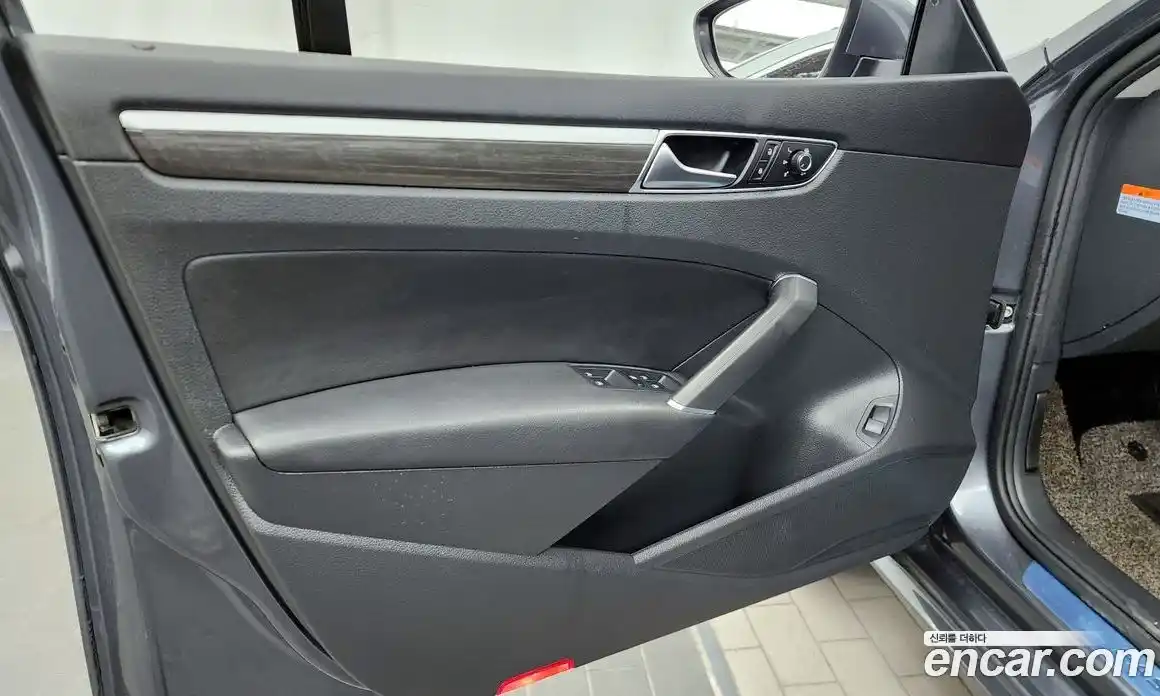 Volkswagen Passat 2018 2.0 автомат (гидро), фото 14