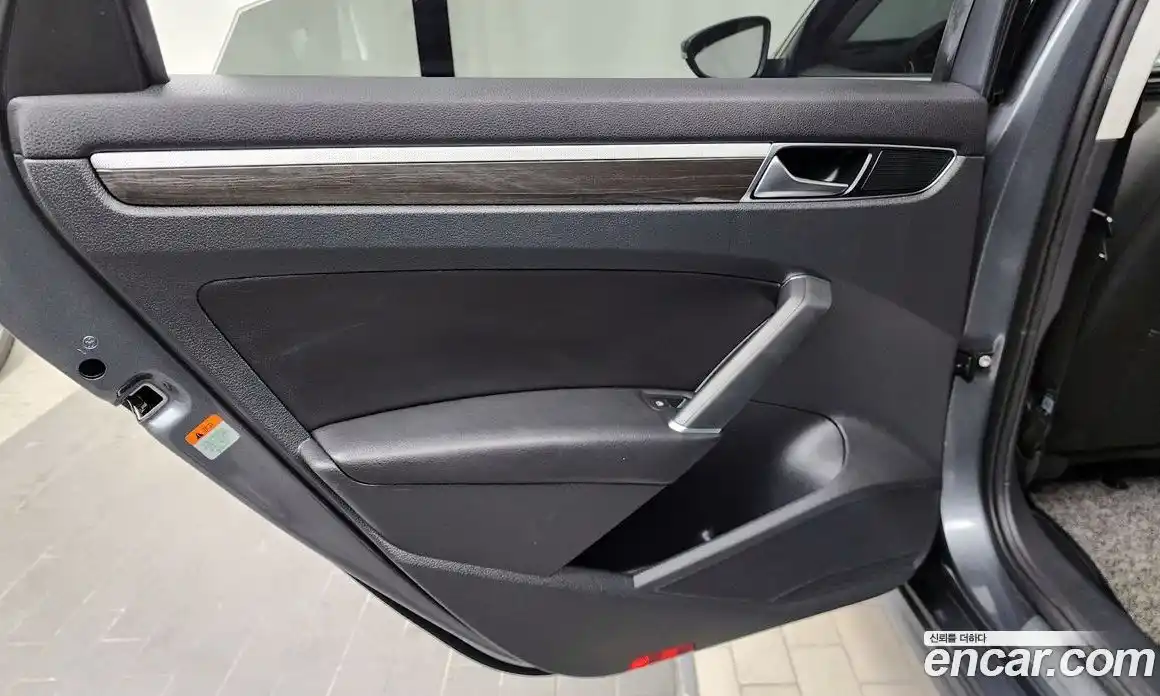 Volkswagen Passat 2018 2.0 автомат (гидро), фото 15