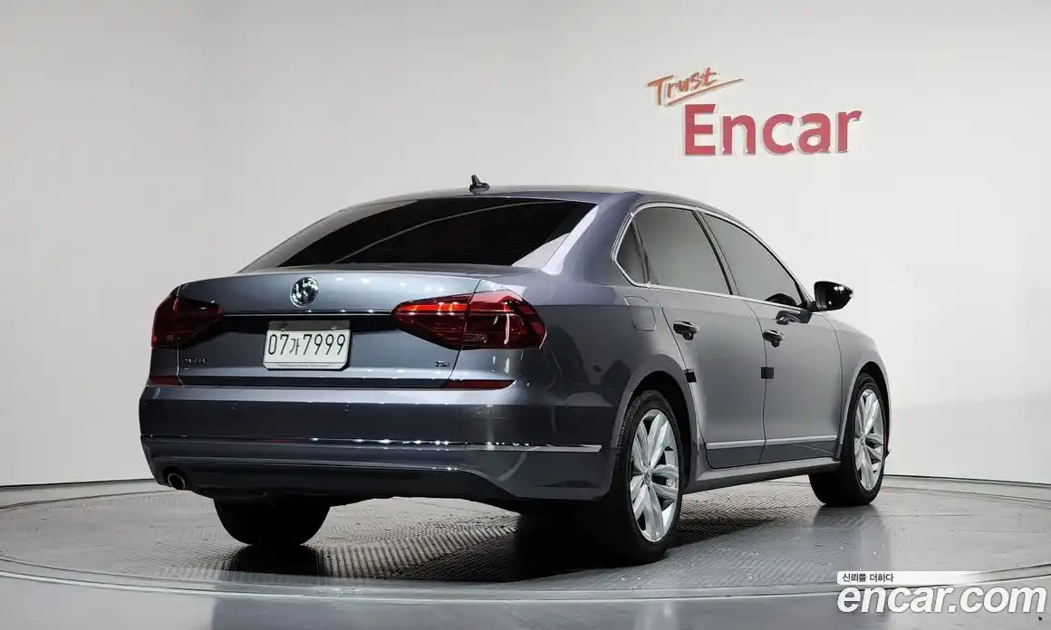 Volkswagen Passat 2018 2.0 автомат (гидро), фото 2