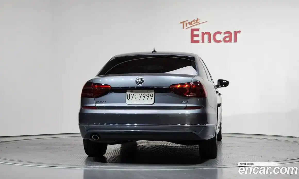 Volkswagen Passat 2018 2.0 автомат (гидро), фото 4