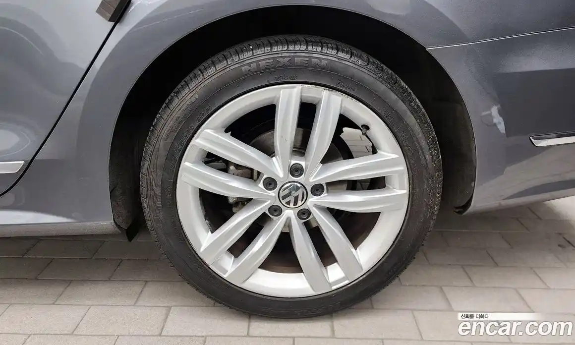Volkswagen Passat 2018 2.0 автомат (гидро), фото 7