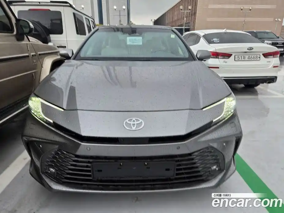 Toyota Camry 2026 2.5 гидро, фото 2