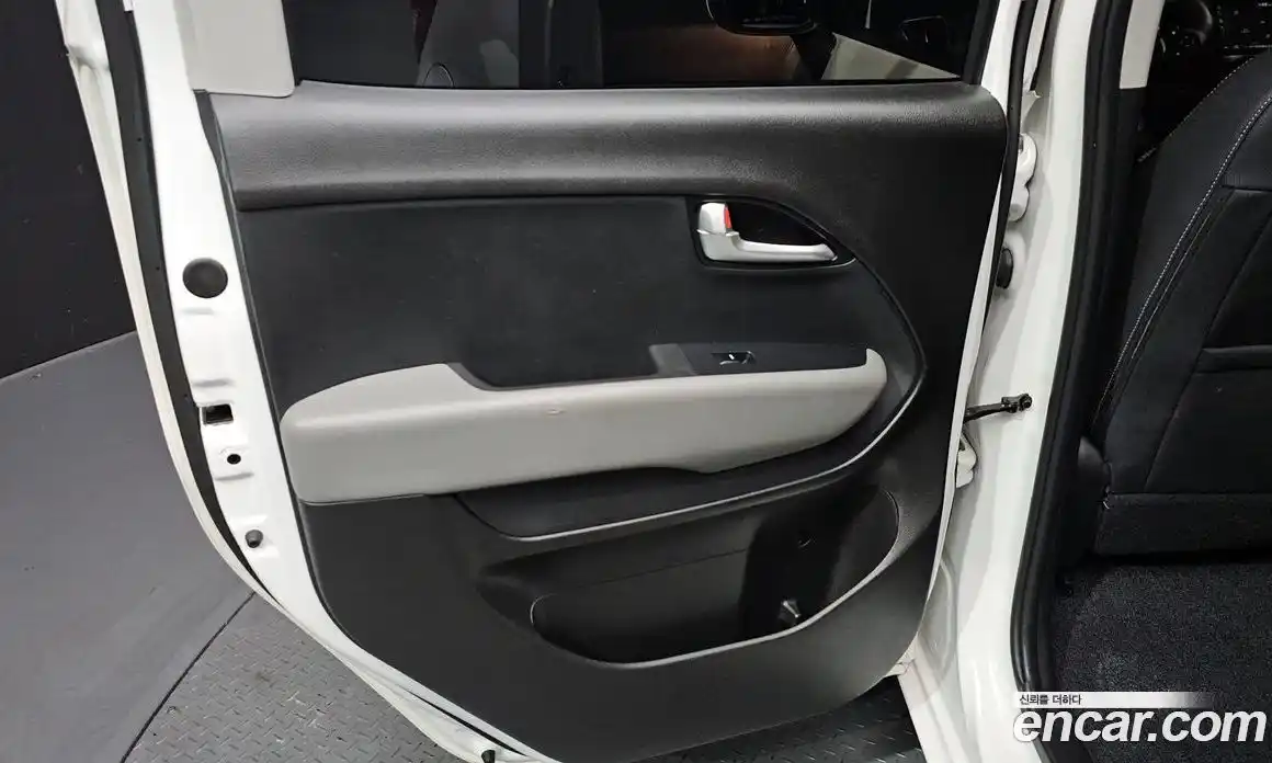 Kia Ray 2022 1.0 гидро, фото 15
