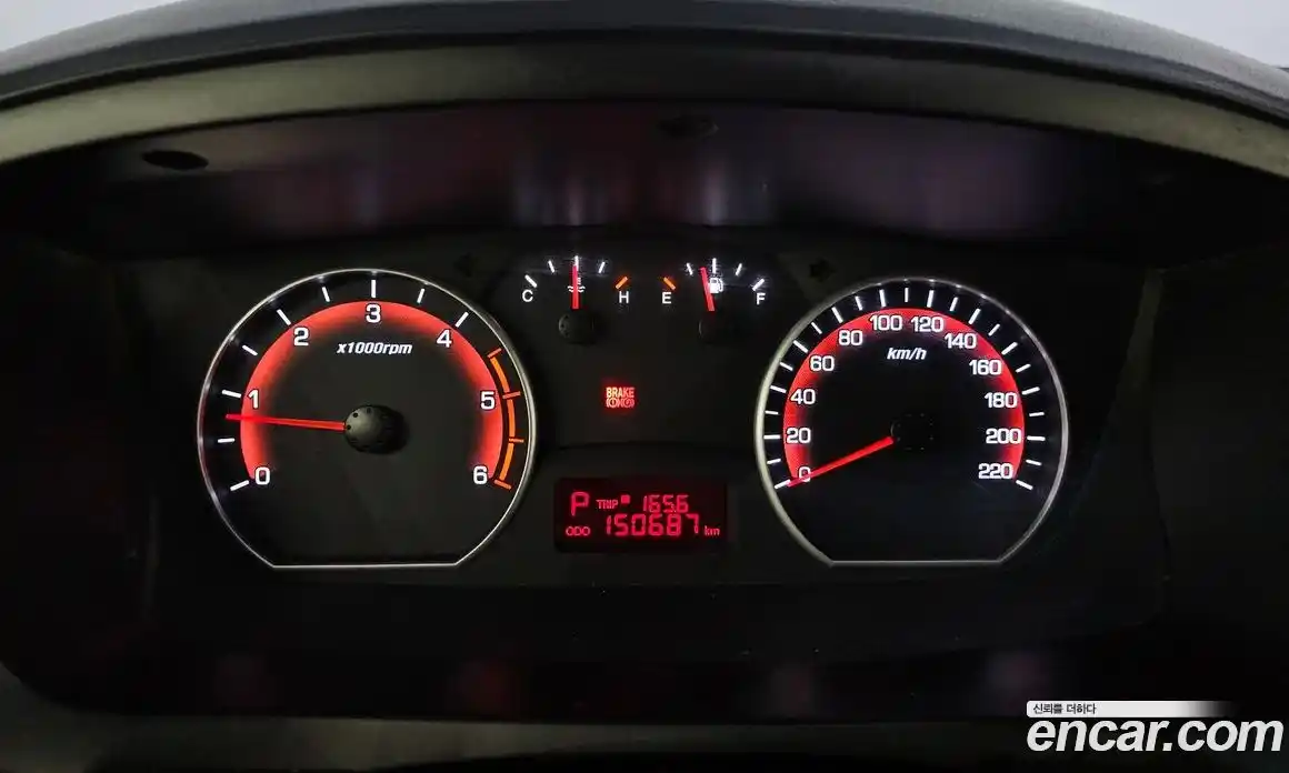 SsangYong Korando 2015 2.0 автомат (гидро), фото 11