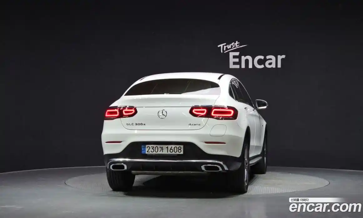 Mercedes-Benz GLC-Class 2021 2.0 автомат (гидро), фото 4