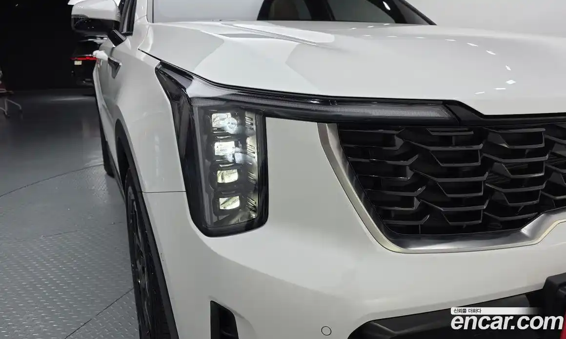 Kia Sorento 2024 1.6 гидро, фото 8