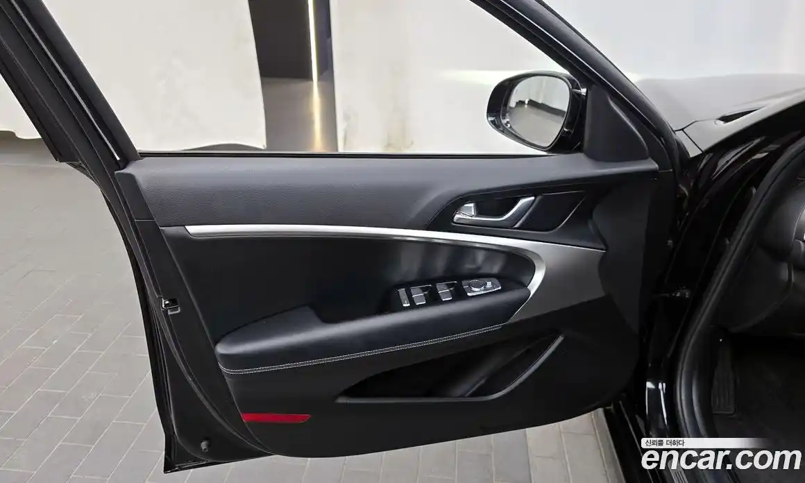 Genesis G70 2022 2.0 гидро, фото 14