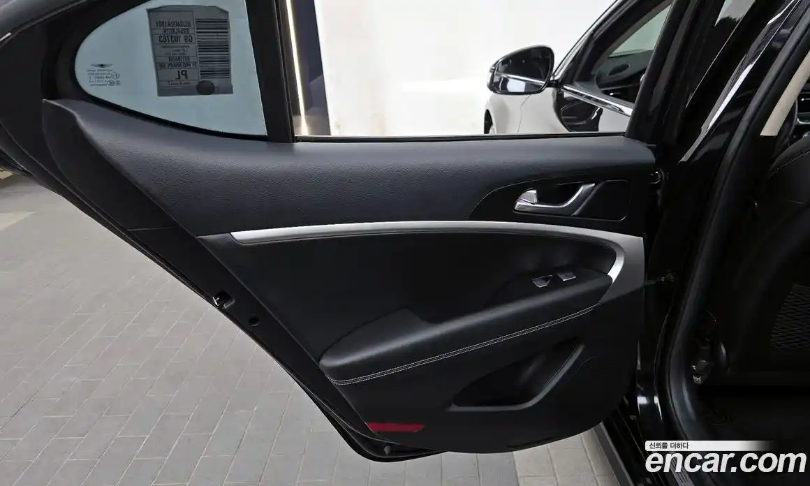 Genesis G70 2022 2.0 гидро, фото 15