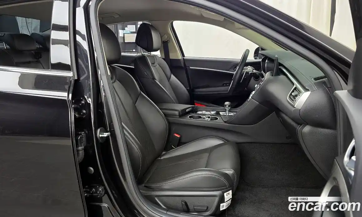 Genesis G70 2022 2.0 гидро, фото 16