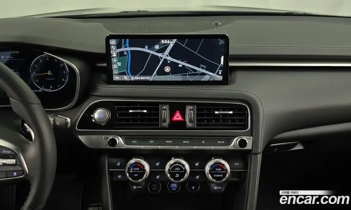 Genesis G70 2022 2.0 гидро, фото 18