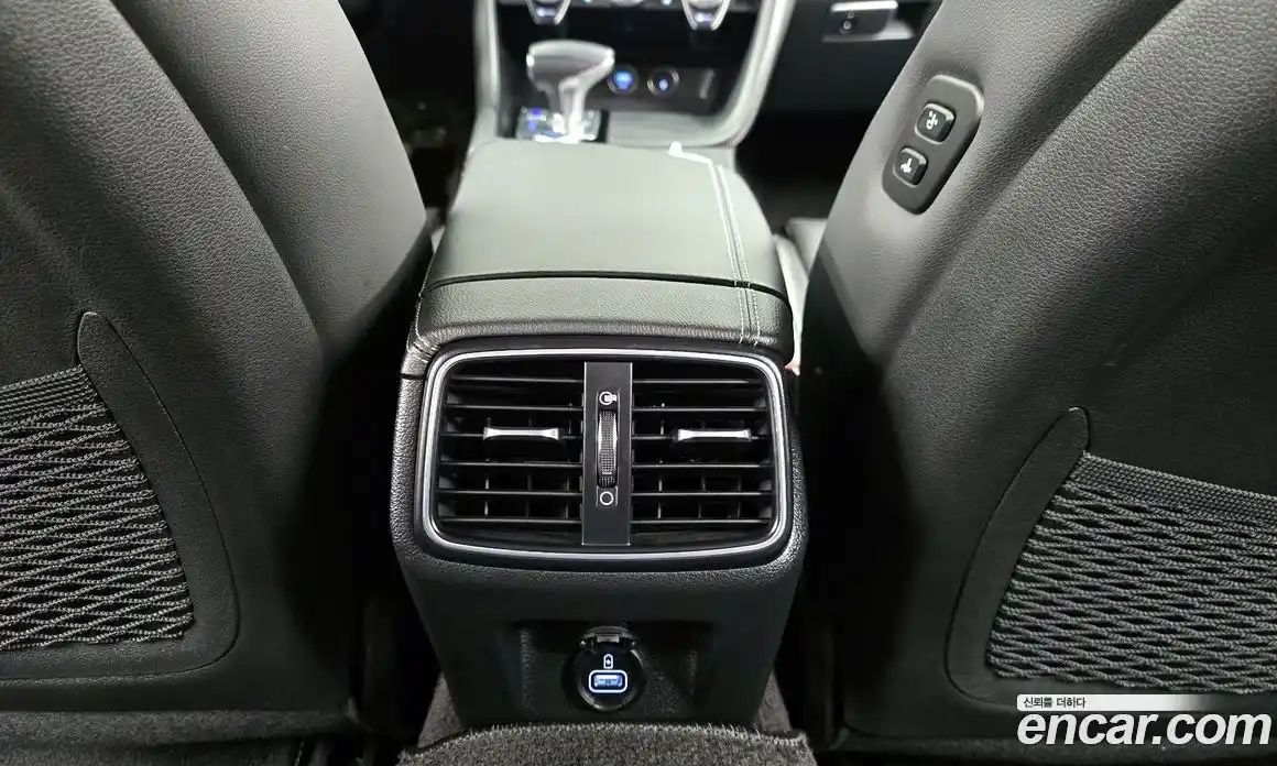 Genesis G70 2022 2.0 гидро, фото 31