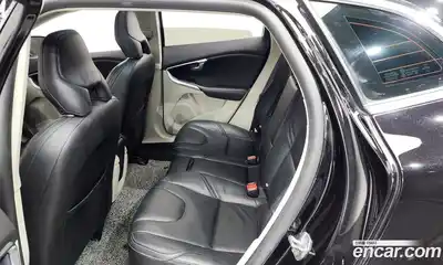 Volvo V40 2016 2.0 автомат (гидро), миниатюра 11