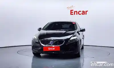 Volvo V40 2016 2.0 автомат (гидро), миниатюра 3