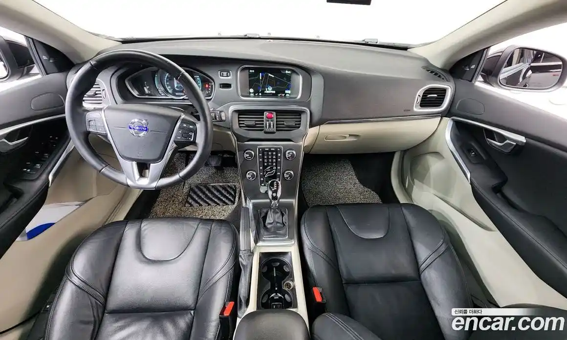 Volvo V40 2016 2.0 автомат (гидро), фото 7