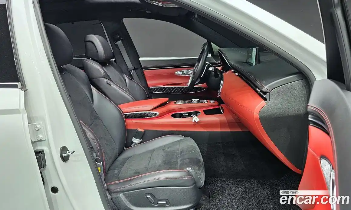 Genesis GV70 2022 2.5 гидро, фото 12