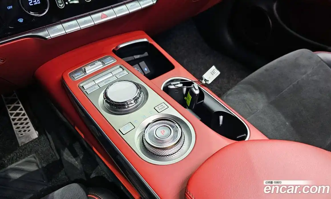 Genesis GV70 2022 2.5 гидро, фото 9