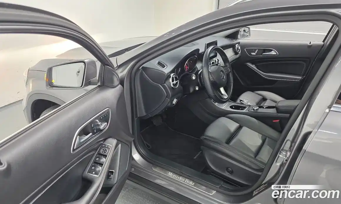 Mercedes-Benz GLA-Class 2019 2.0 гидро, фото 11
