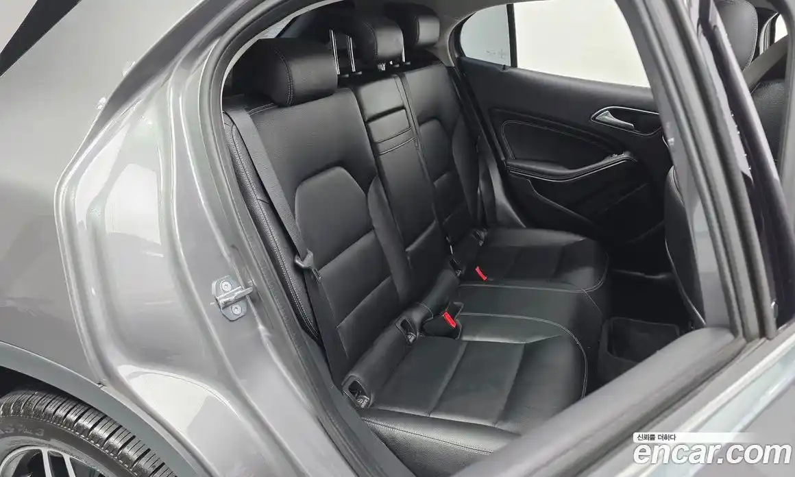 Mercedes-Benz GLA-Class 2019 2.0 гидро, фото 12