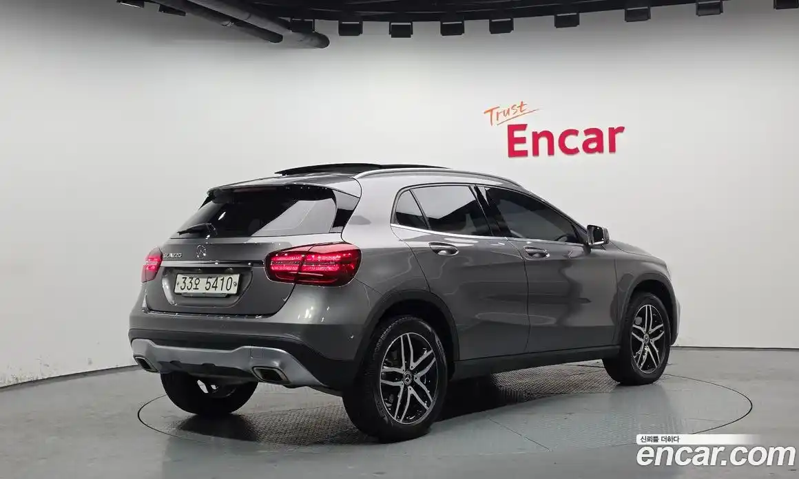 Mercedes-Benz GLA-Class 2019 2.0 гидро, фото 2