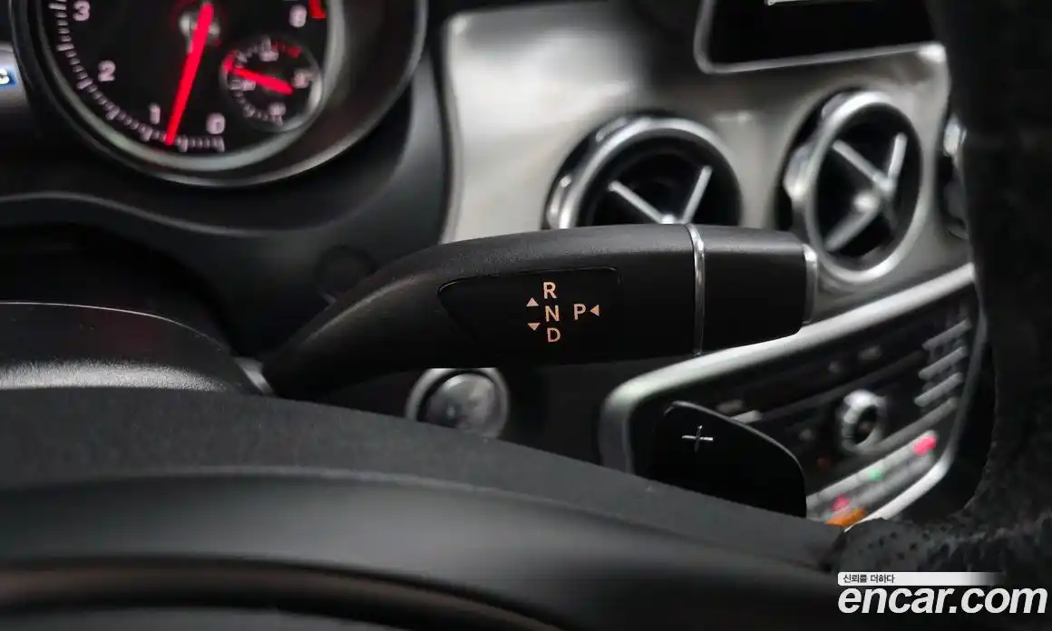 Mercedes-Benz GLA-Class 2019 2.0 гидро, фото 9