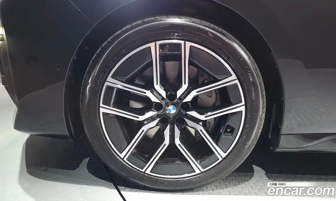 BMW 7-Series 2023 3.0 гидро, фото 5